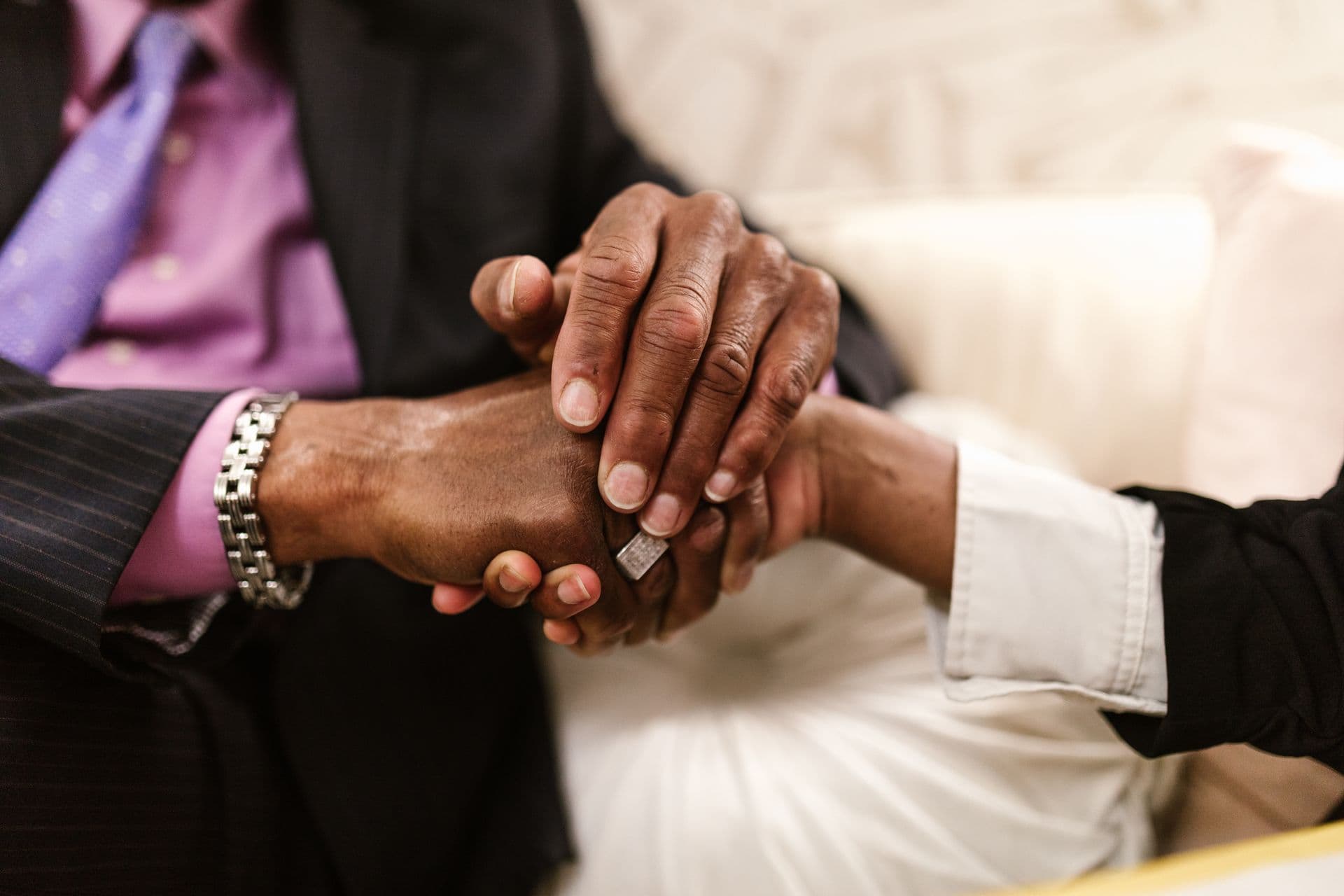 Two business partners shaking hands to close a deal